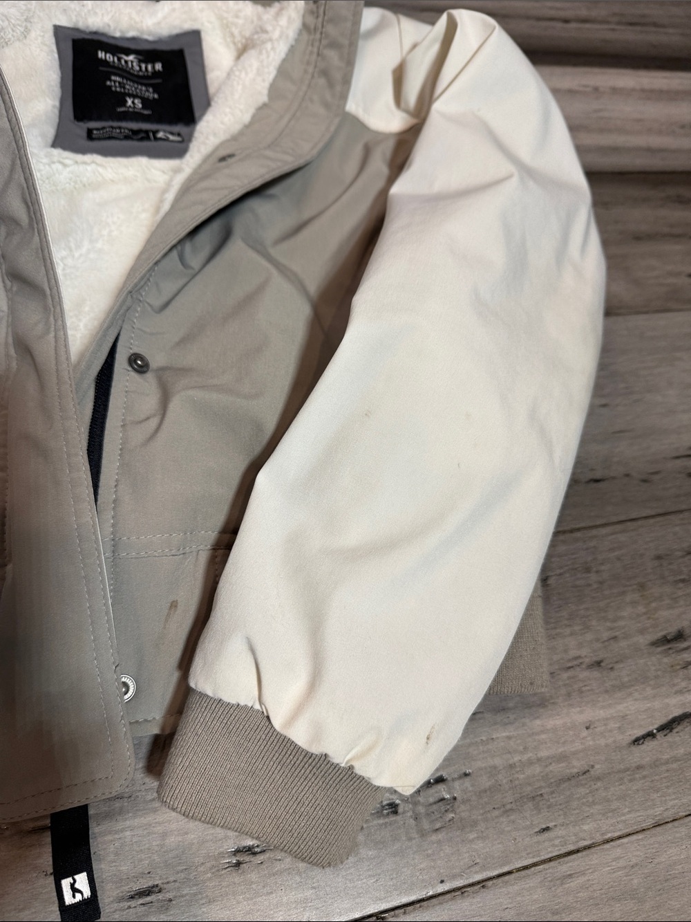 Hollister White and Grey Jacket - Picture 4 of 12
